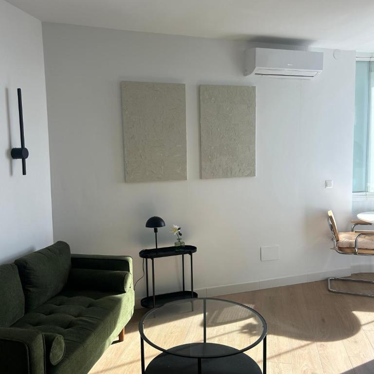 Seashore Apartment - Apartamento a la orilla del mar en Nerja - One-Bedroom Apartment - 4