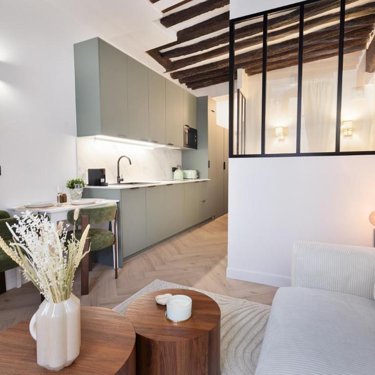 Parisian Gem with Stunning View - Deluxe Studio - 11