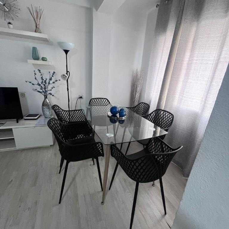 MOGADOR BEACH- HOME RENt MALAGA - Two-Bedroom Apartment - 5