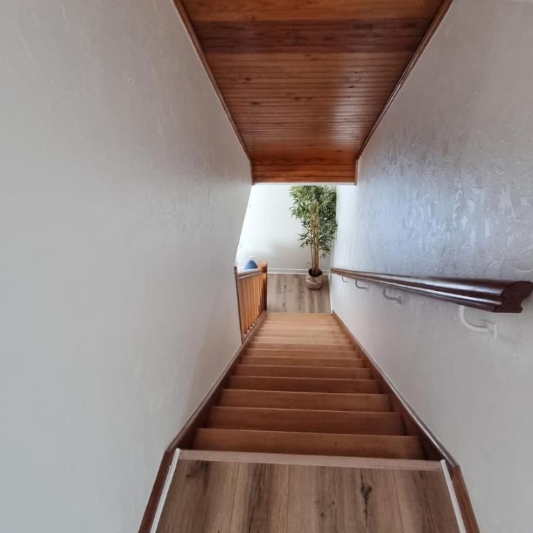Appart 1er Etage - 90 m plein centre-ville ! - Appartement 3 Chambres - 17