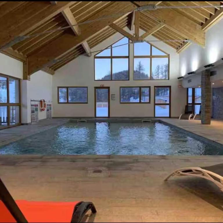 Chalet Des Rennes - Super appartement Prestige dans une résidence avec piscine au pied des pistes - Appartement - 7