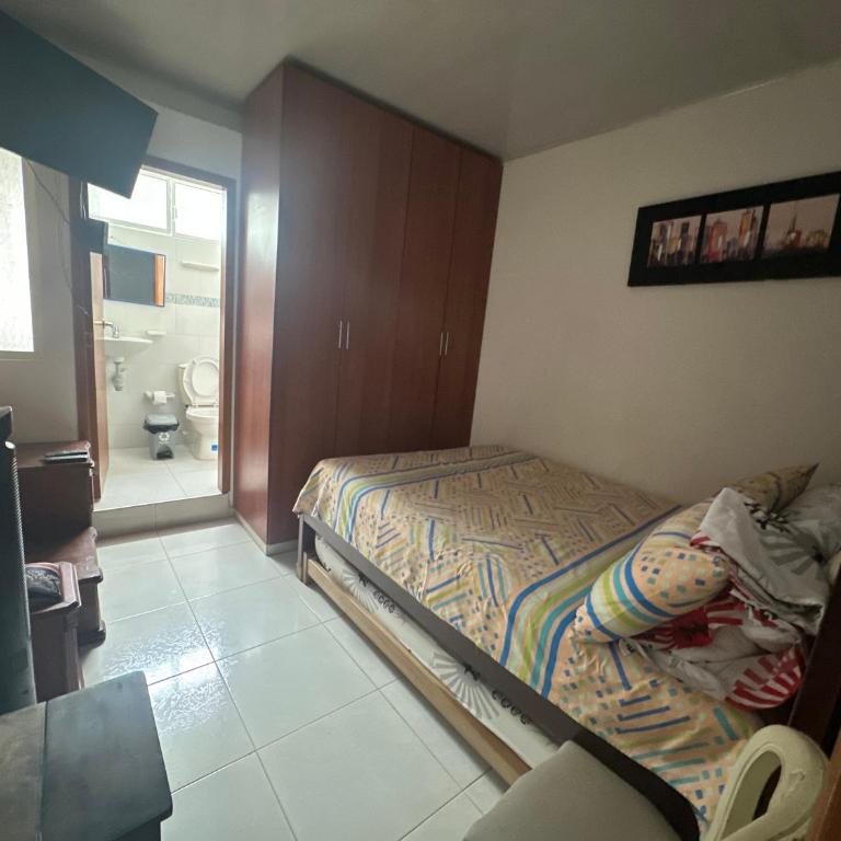 Apartamento amoblado - Three-Bedroom Apartment - 11