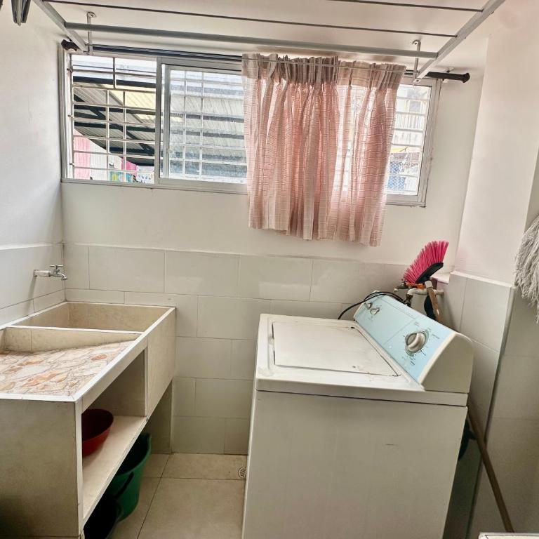 Apartamento amoblado - Three-Bedroom Apartment - 9