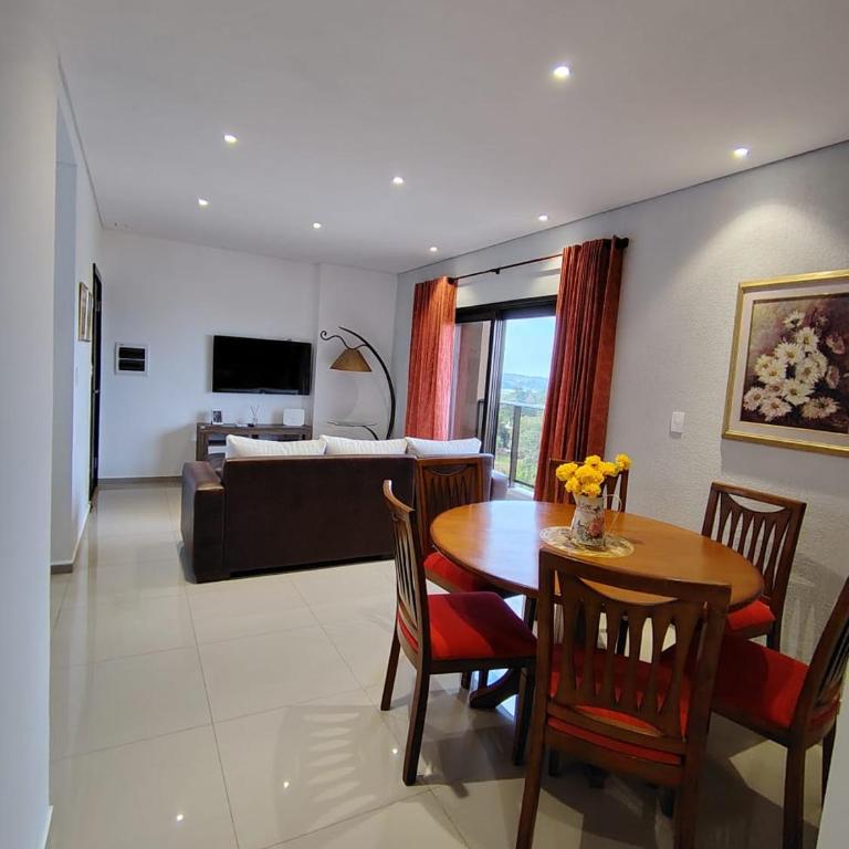 Confort y estilo en cada rincón - Apartamento de 2 dormitorios con vistas al río - 18