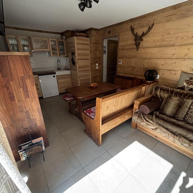 Les 7 laux immobilier chalet F - Appartement avec Terrasse - 1
