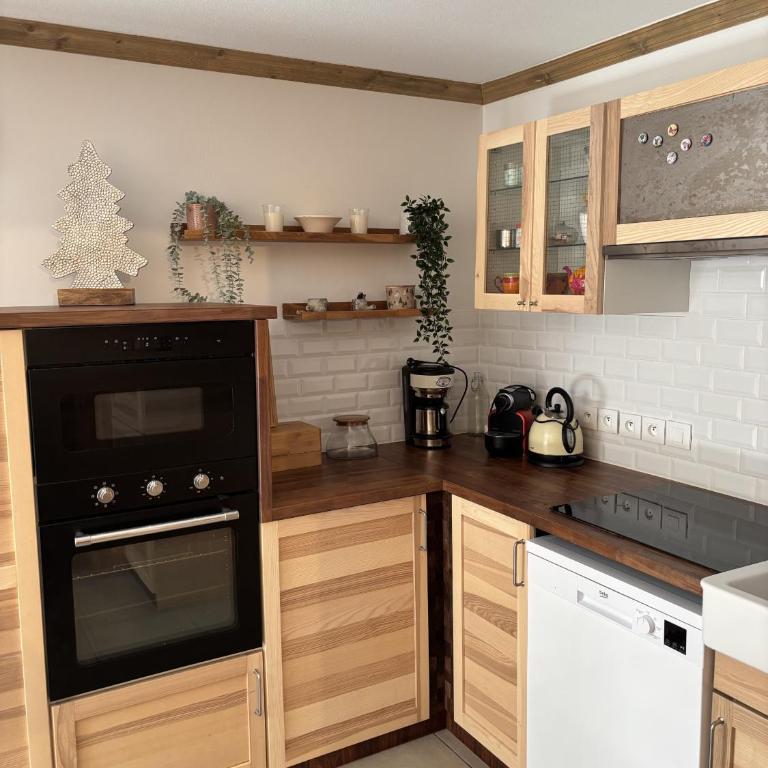 Les 7 laux immobilier chalet F - Appartement avec Terrasse - 11
