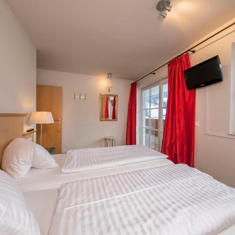 Holidayhome with Sauna Genieten in Saalbach Top E2 - Three-Bedroom Apartment - 15