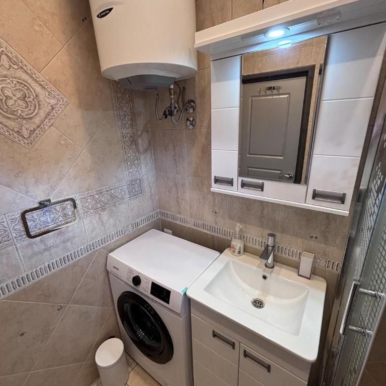 Pejton Apartment - Two-Bedroom Apartment - 8