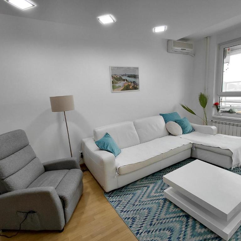 Premium Belvil apartment, free parking - One-Bedroom Apartment - 7