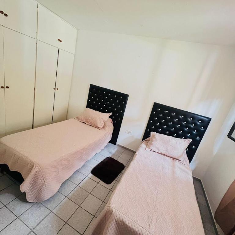 Casa con pileta y quincho - Two-Bedroom House - 6