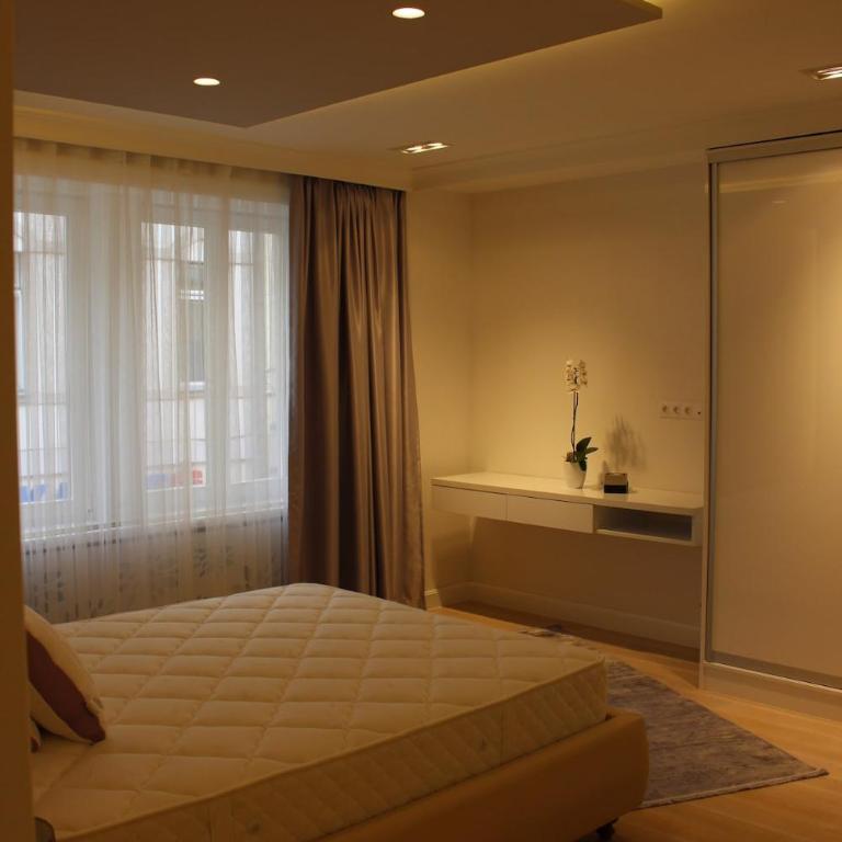Balcony Bliss - Apartman sa 3 Spavaće Sobe - 3