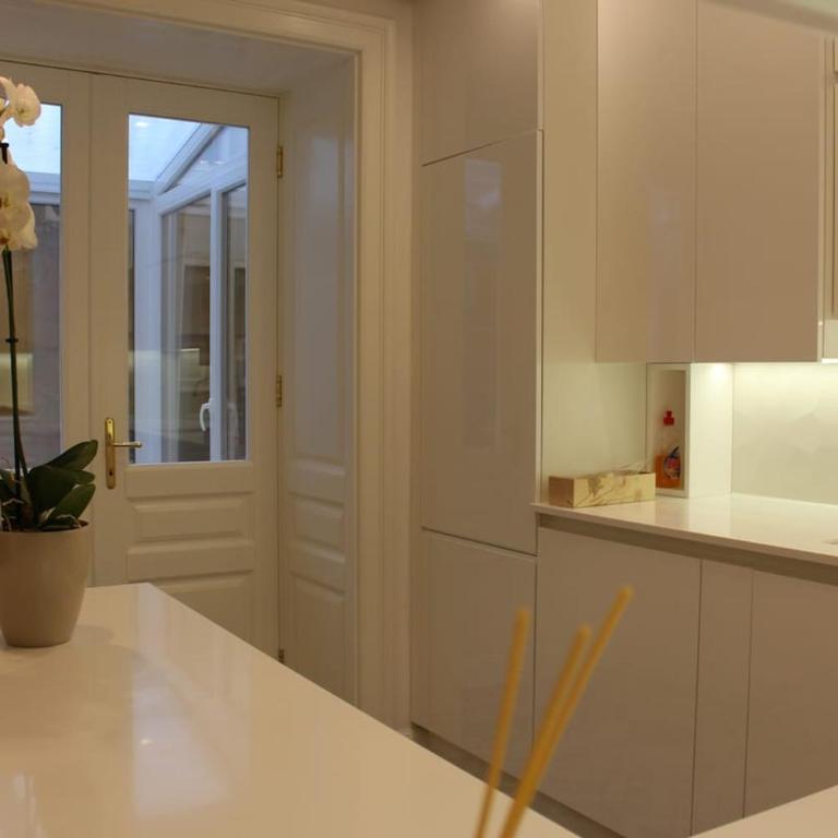 Balcony Bliss - Apartman sa 3 Spavaće Sobe - 15