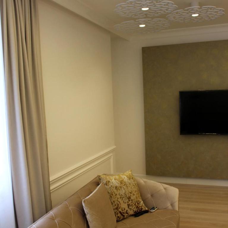 Balcony Bliss - Apartman sa 3 Spavaće Sobe - 18