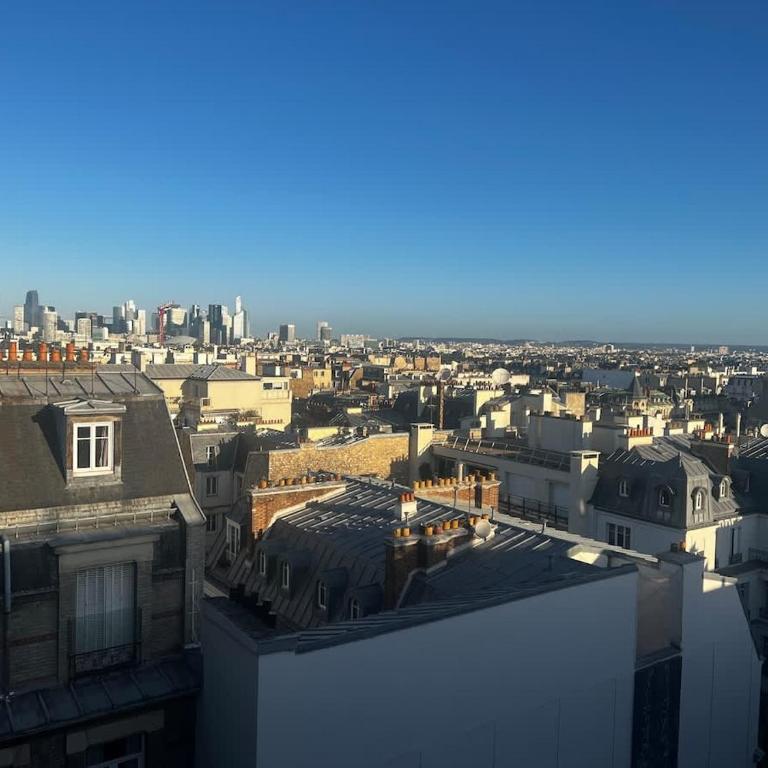 Sous les toits de PARIS TROCADERO - One-Bedroom Apartment - 1