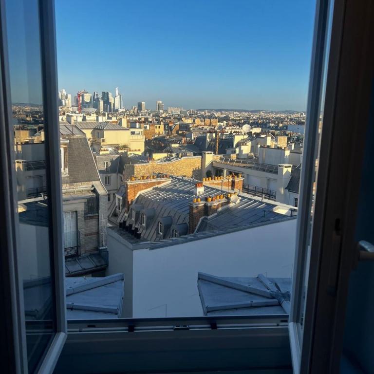 Sous les toits de PARIS TROCADERO - One-Bedroom Apartment - 11