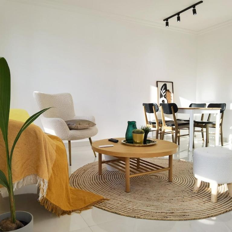 Modern 2-Bed Apt 80m2 with Elevator FREE Parking N19-25 - Appartement 2 Chambres - 2