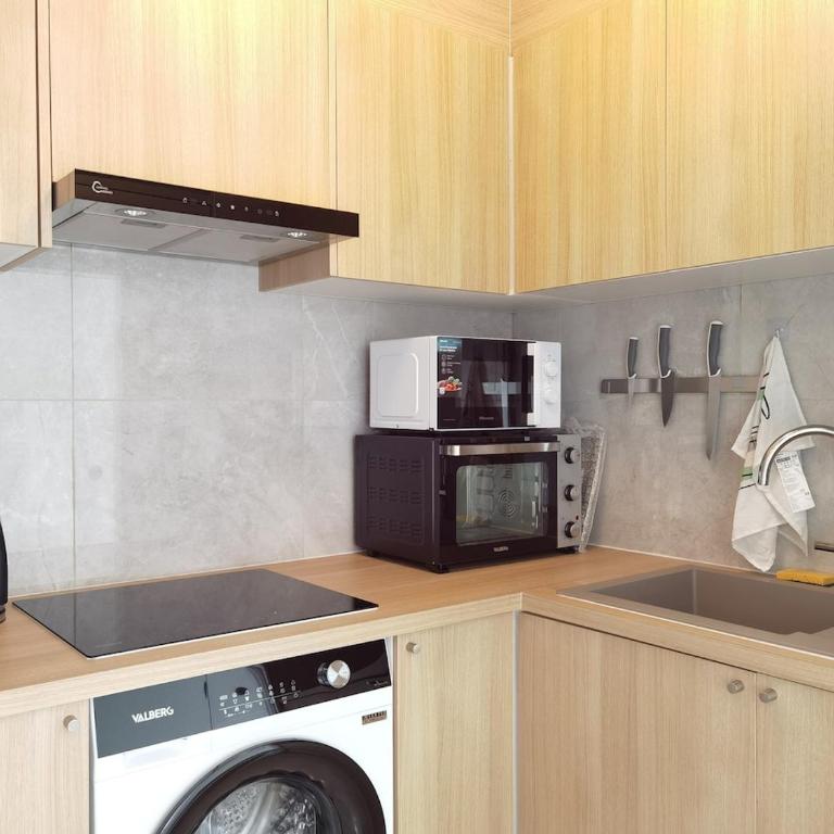 Modern 2-Bed Apt 80m2 with Elevator FREE Parking N19-25 - Appartement 2 Chambres - 4