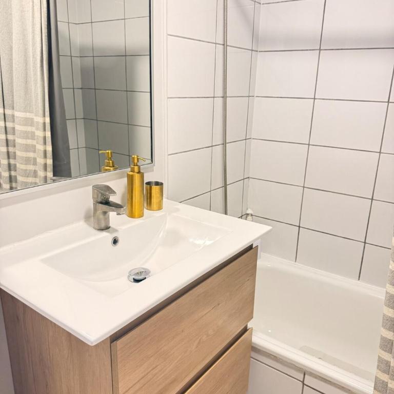Departamento Boutique, Familiar 5 personas - Three-Bedroom Apartment - 27