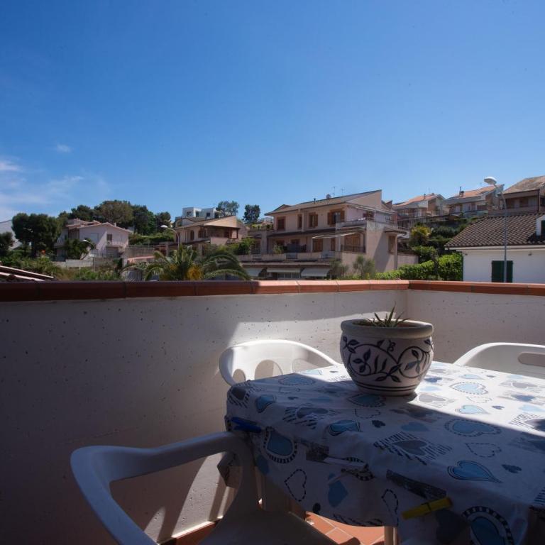 Appartamentino a Marcelli, con terrazzo e posto auto - M291 - One-Bedroom Apartment - 1