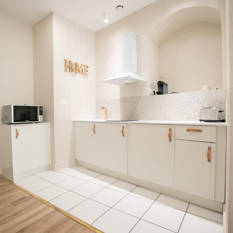 AUDREY-Centre Historique Arènes Antiques-Climatisé - Apartment mit Dusche - 5