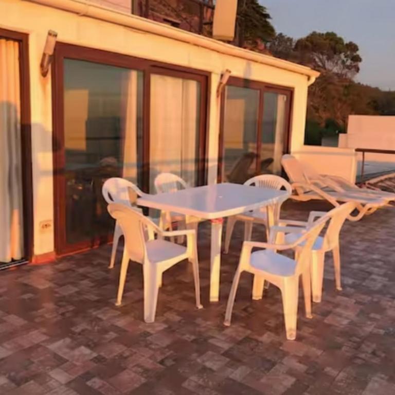 Lindo y cómodo departamento en Maitencillo, Chile - Three-Bedroom Apartment - Oceanfront - 10