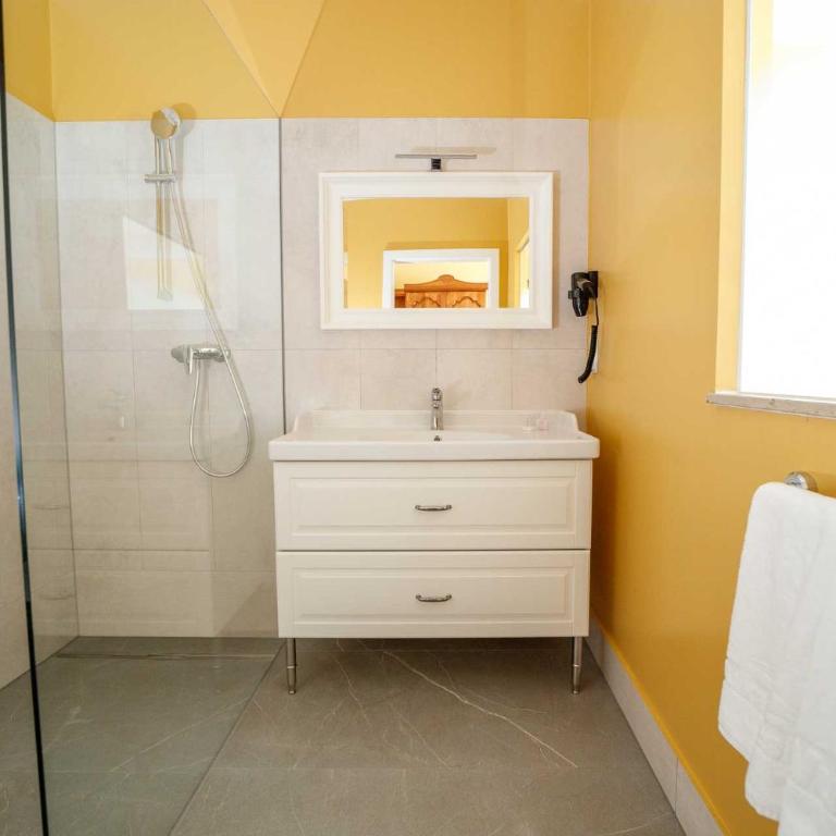 VULKAN Residenz Hotel I Self Check-in - Superior Doppelzimmer - 2