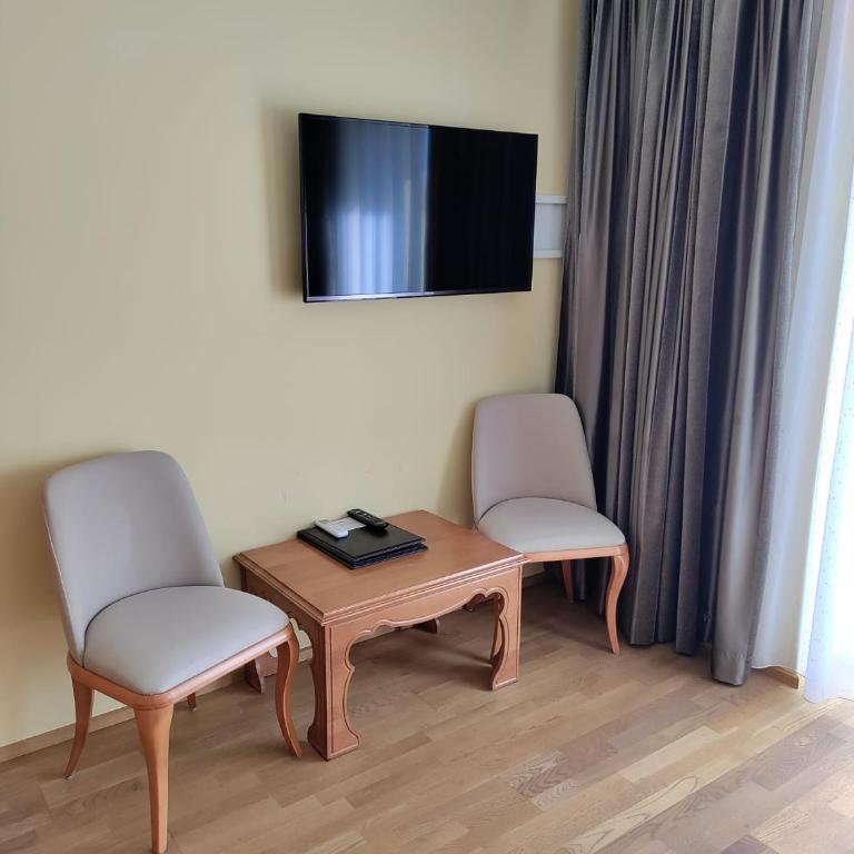 VULKAN Residenz Hotel I Self Check-in - Doppelzimmer mit Zustellbett - 4
