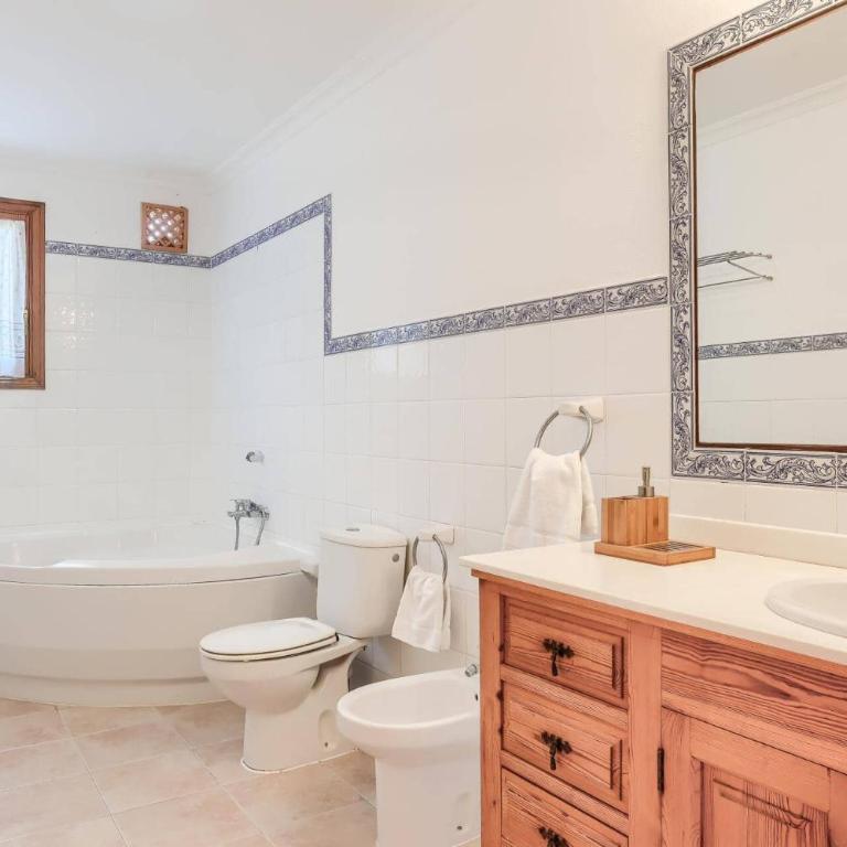 Villa Garriguer by Villa Plus - Villa - 12