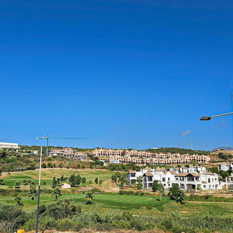 Penthouse apartment in Azahar de Estepona, 2km from Azata Golf - Apartamento de 2 dormitorios - 44