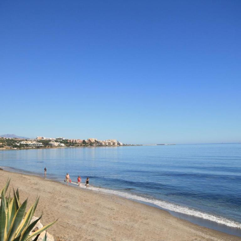 Penthouse apartment in Azahar de Estepona, 2km from Azata Golf - Apartamento de 2 dormitorios - 51