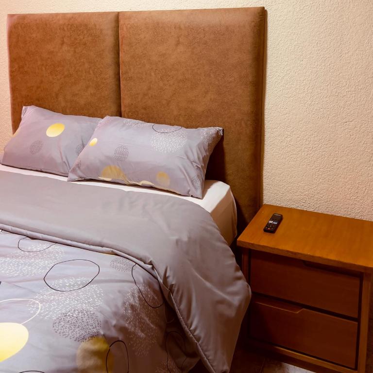 AShostEcuador, Quito, rooms & suits, Quito cerca parque La Carolina - Habitación Doble - 2 camas - 8