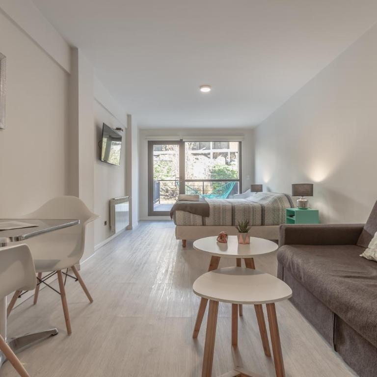 Depto En El Centro con vista al lago - Apartamento Estudio con cama grande - 1