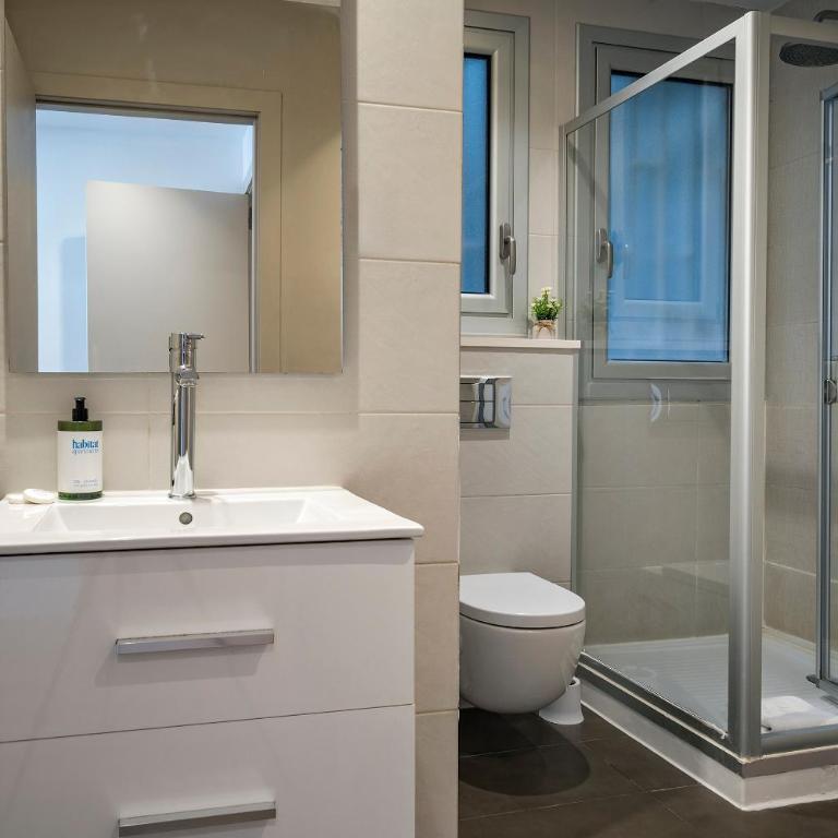 Habitat Apartments Paseo de Gracia - Superior Two-Bedroom Apartment with City View - 3