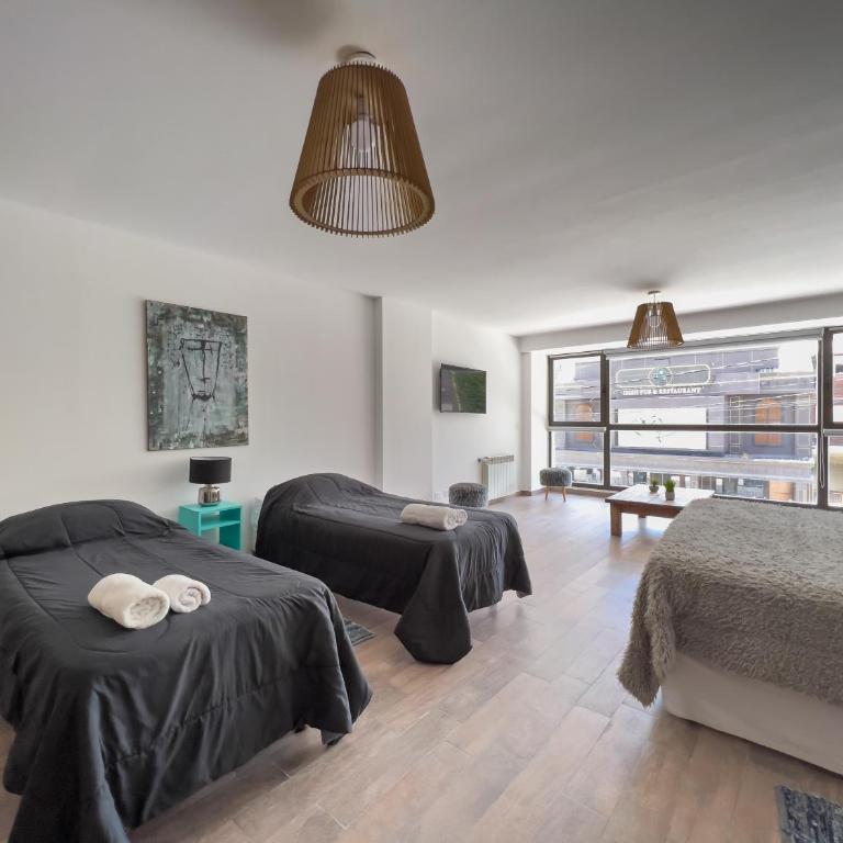 Departamento 6 P Centrico - Estudio con 1 cama grande - 4
