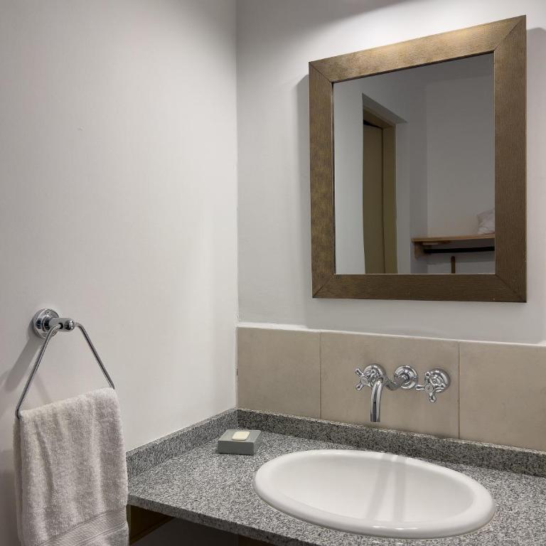 Departamento 6 P Centrico - Estudio con 1 cama grande - 21