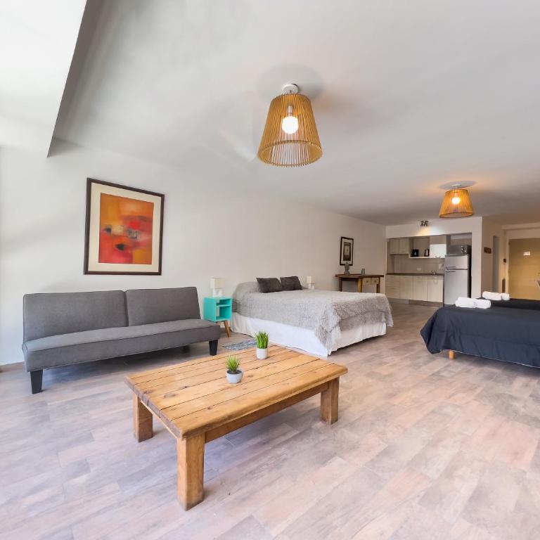 Departamento 6 P Centrico - Estudio con 1 cama grande - 10