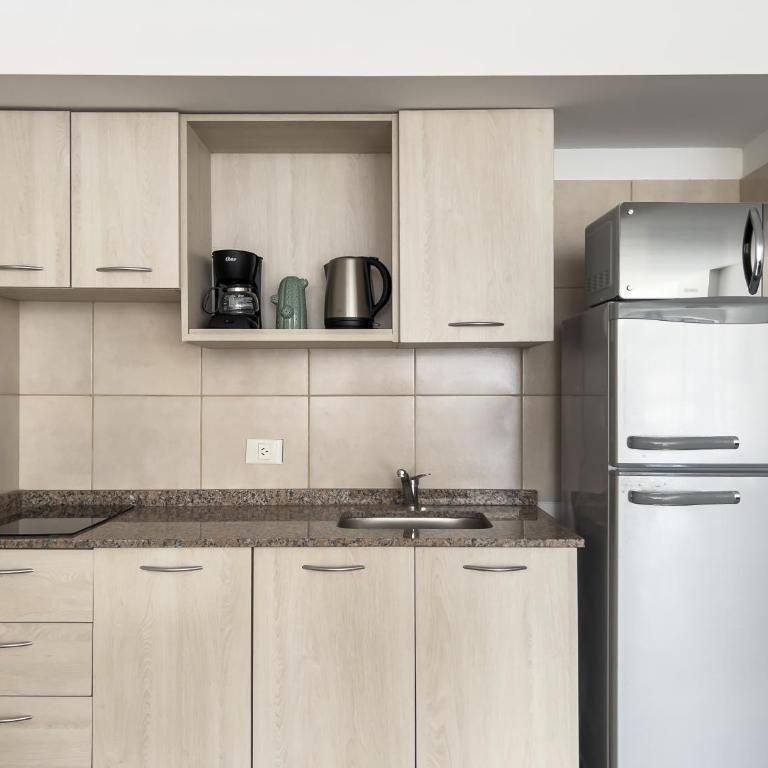 Departamento 6 P Centrico - Estudio con 1 cama grande - 13