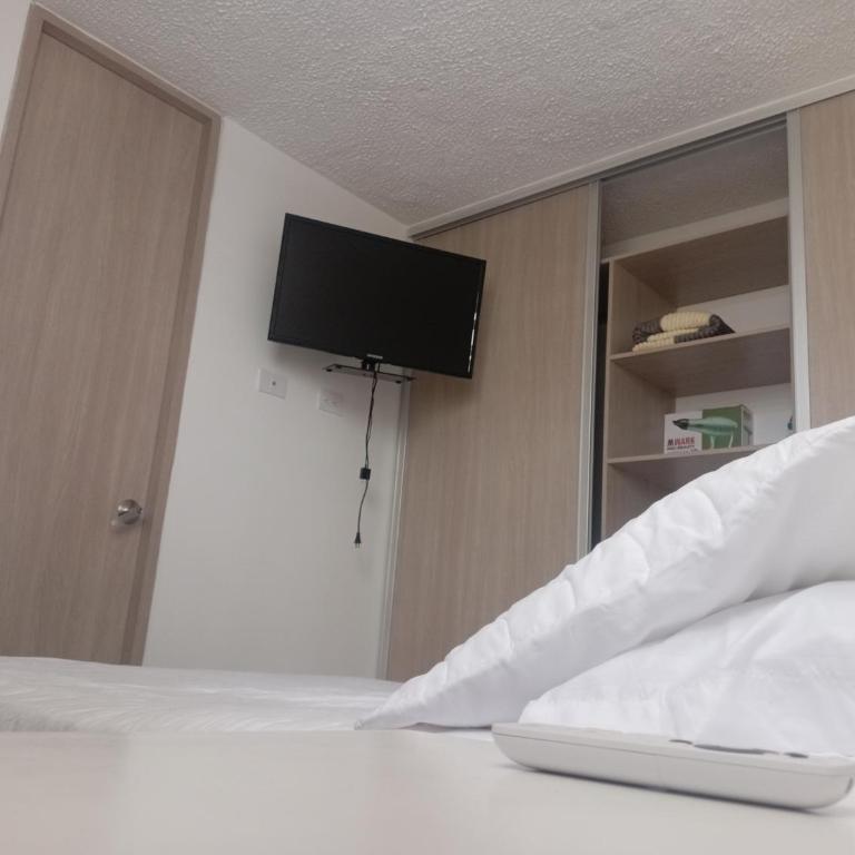 City House Group Girona - Apartment with Pool View - 8