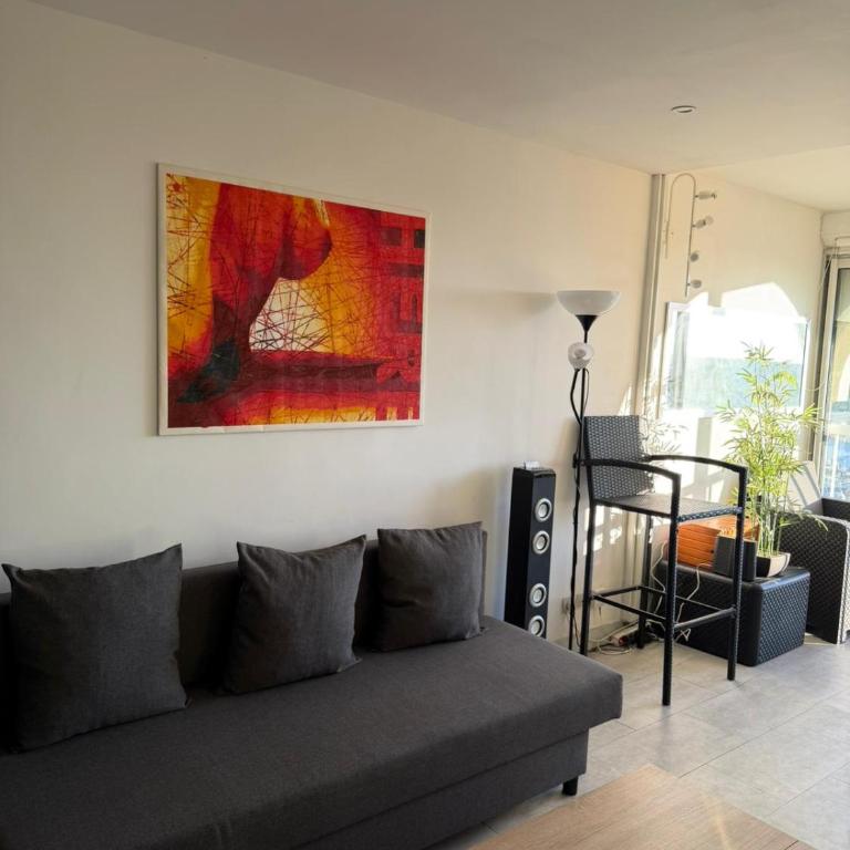 River City - Joli 2 pièces, étage élevé, vue sur port et mer, calme et proche des plages - Appartement 1 Chambre - 2