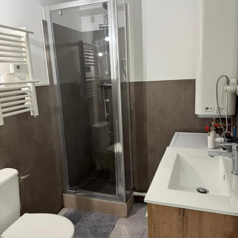 River City - Joli 2 pièces, étage élevé, vue sur port et mer, calme et proche des plages - Appartement 1 Chambre - 4