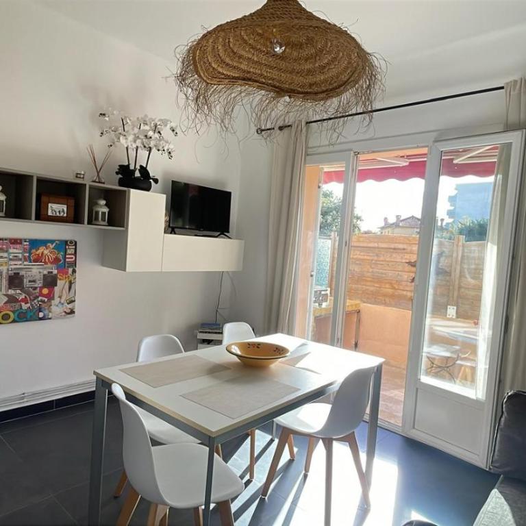 Floramarine - Apartamento de 2 dormitorios con vistas a la ciudad - 23