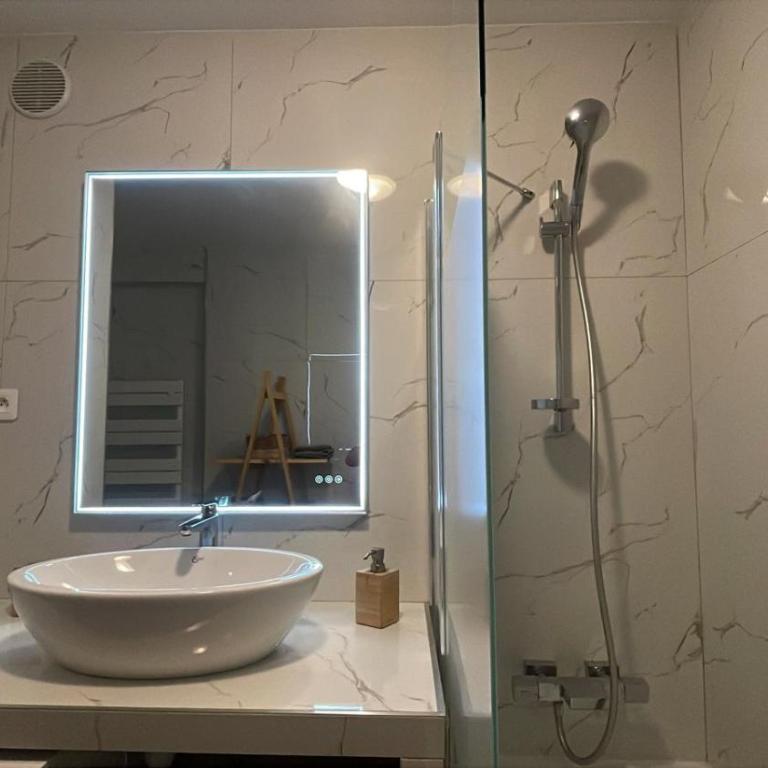 Floramarine - Apartamento de 2 dormitorios con vistas a la ciudad - 26