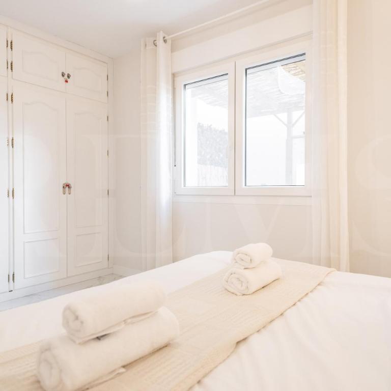 Central retreat with balcony, steps to beach REMS - Apartamento de 2 dormitorios - 8