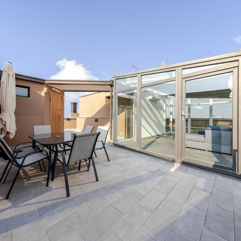 Panoramic penthouse with terrace in Milan - Maison 2 Chambres - 24
