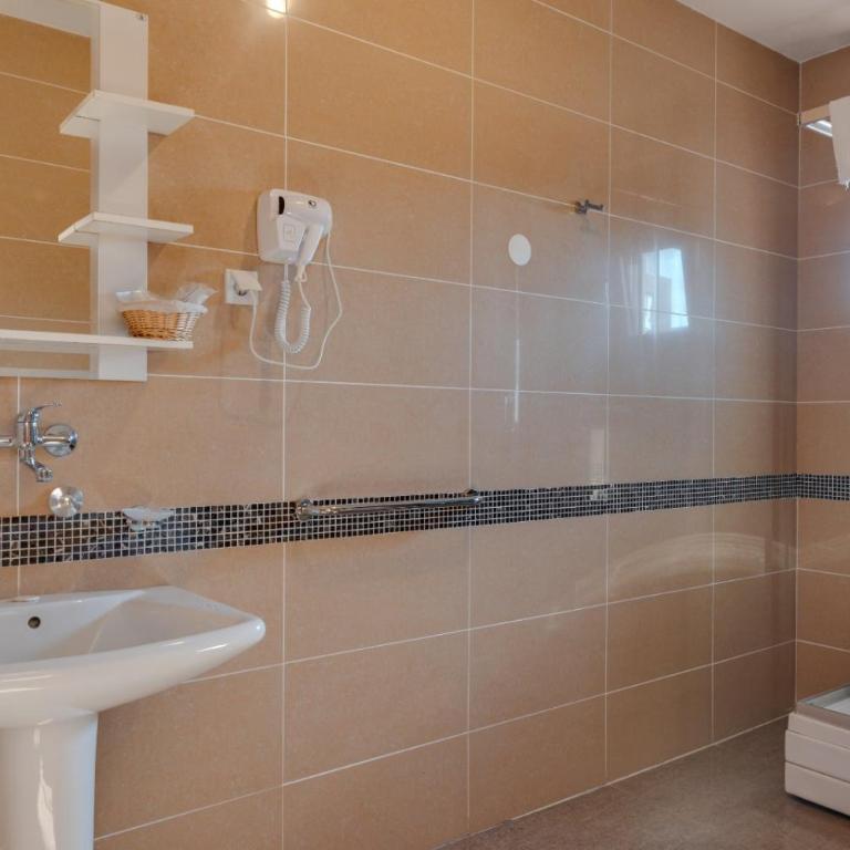DolceVita Lux & SPA - One-Bedroom Apartment - 13