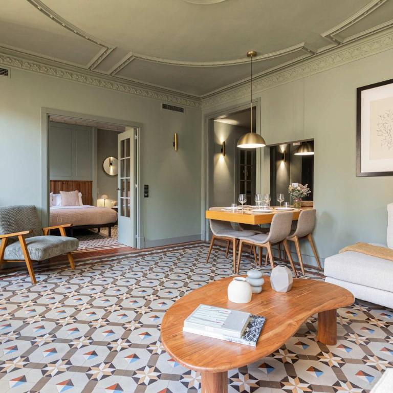 Unique Rentals - Luxurious Oasis - Apartment - 3