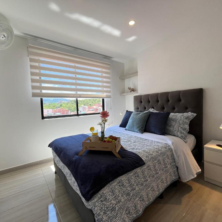 Nuevo, cómodo y con parqueadero - Apartamento de 2 dormitorios - 2