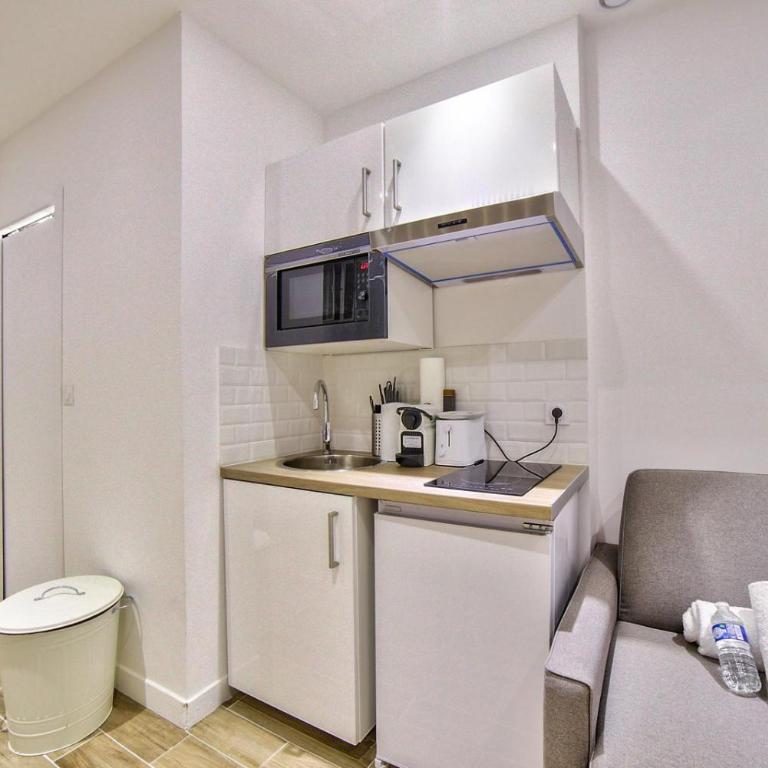 Studio cosy rue du faubourg saint denis paris 10 - Appartement - 4
