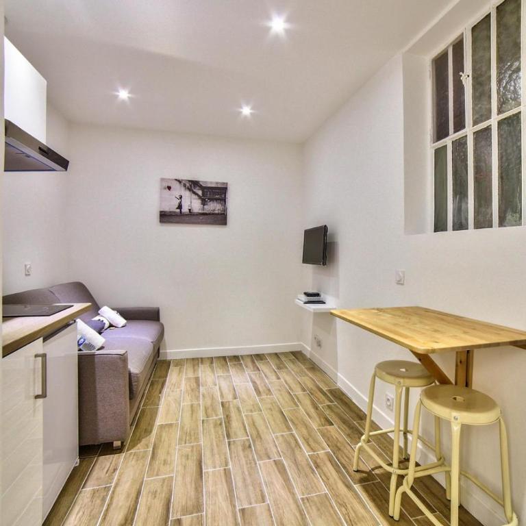 Studio cosy rue du faubourg saint denis paris 10 - Appartement - 5