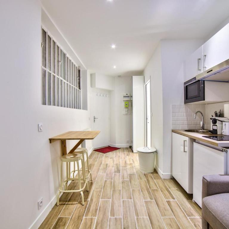Studio cosy rue du faubourg saint denis paris 10 - Appartement - 2